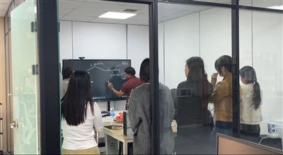 Patnè Sri Lankan vizite konpayi nou an pataje enfòmasyon pou ogmante kwasans ...